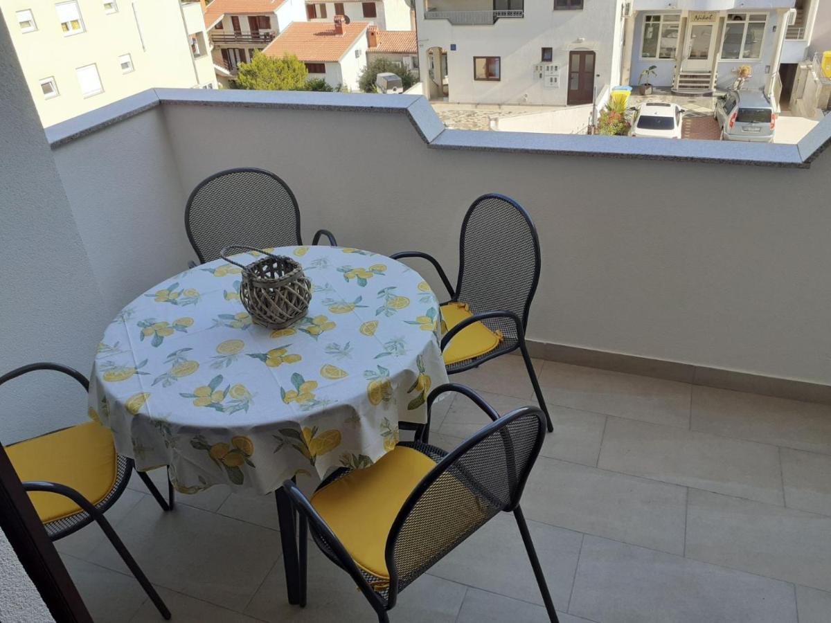Charming Apartments In Pula Extérieur photo
